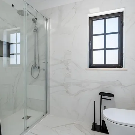公寓 Stylish 3 Bdr Retreat With Pool By Lovelystay 阿尔图拉