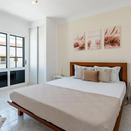 Stylish 3 Bdr Retreat With Pool By Lovelystay 阿尔图拉