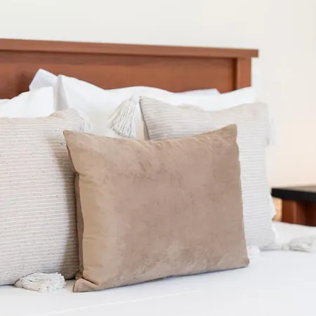 Διαμέρισμα Stylish 3 Bdr Retreat With Pool By Lovelystay *